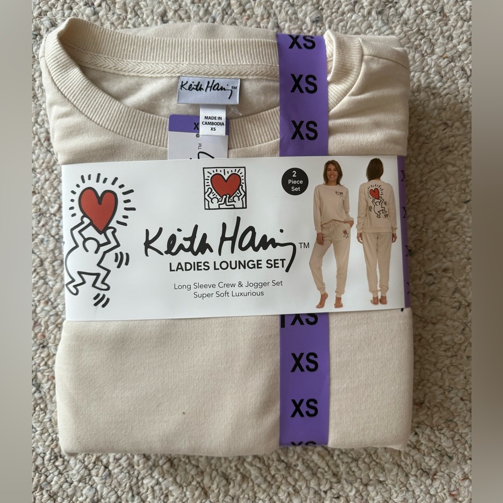 Keith Haring Women's Lounge Set - Picture 4 of 5
